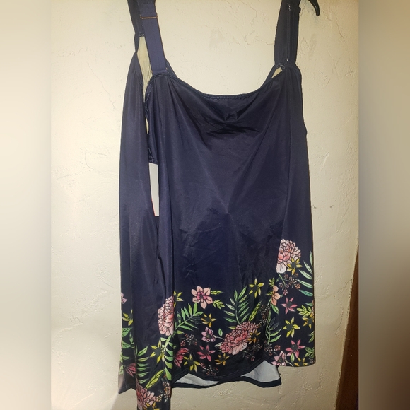 Plus Size 36 (5X/6X) Womens Tankini Swimsuit top new blue 🏊♂ swimsuits for all - Picture 8 of 9